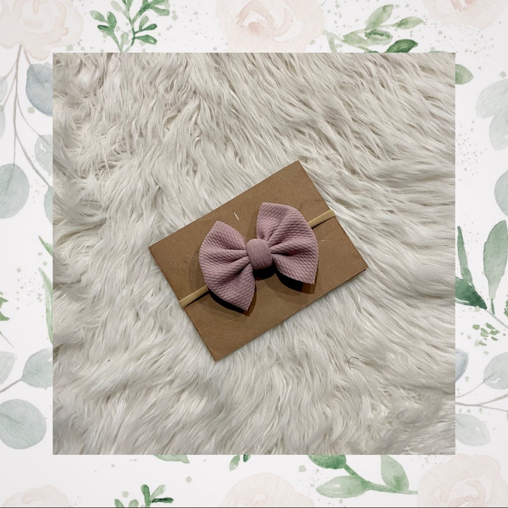 👑Dusty Rose Classic Clip In/Bow on Nylon!